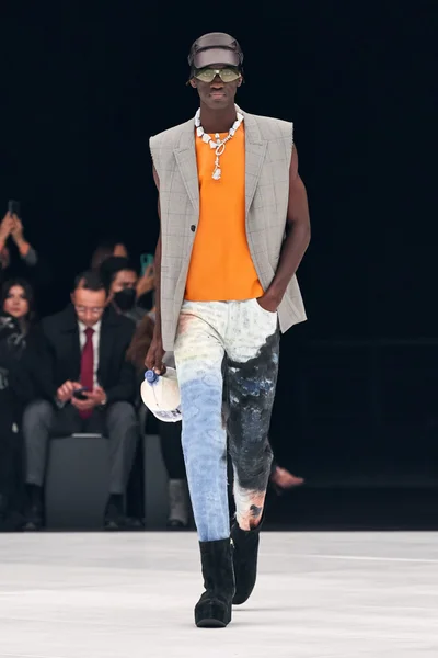Look 45